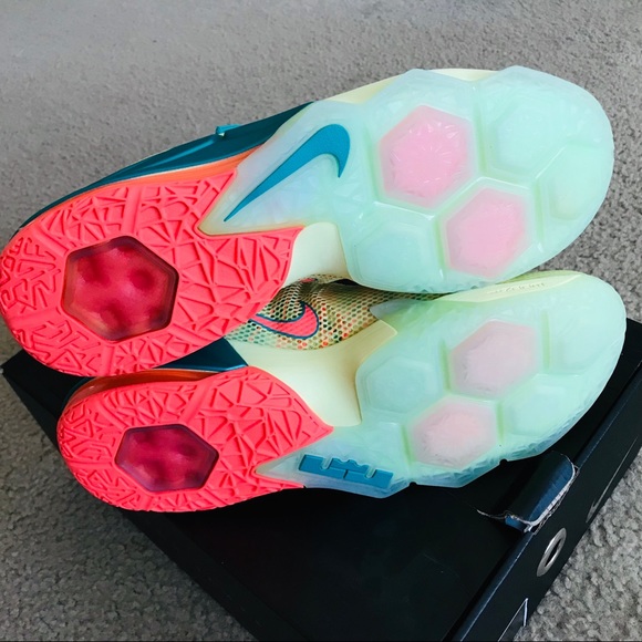 Nike LeBron 12 Low LeBronold Palmer Premium NEW - Picture 2 of 4